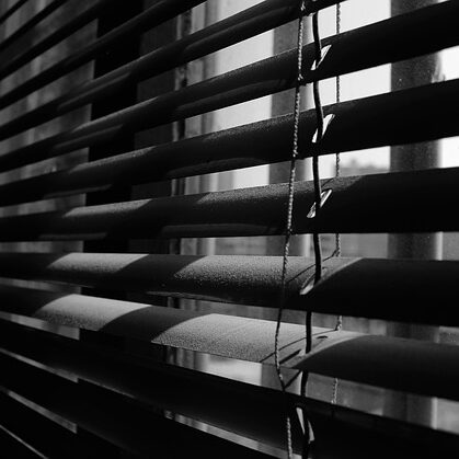black-and-white-3828815_640